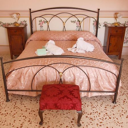 Bed&Breakfast 1912 Bed & Breakfast Fermo Bilik gambar